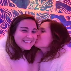 Meet your Posher, Traci